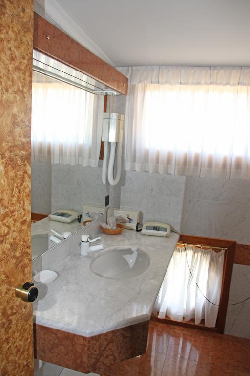Park Hotel Villa Leon D'Oro Noventa di Piave Εξωτερικό φωτογραφία