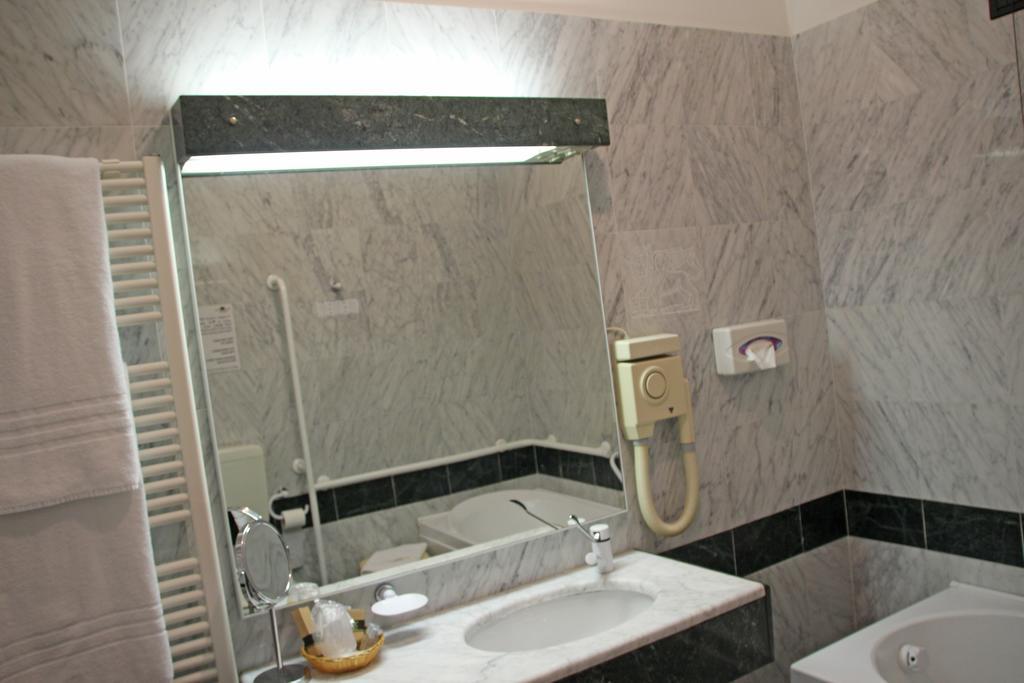 Park Hotel Villa Leon D'Oro Noventa di Piave Εξωτερικό φωτογραφία