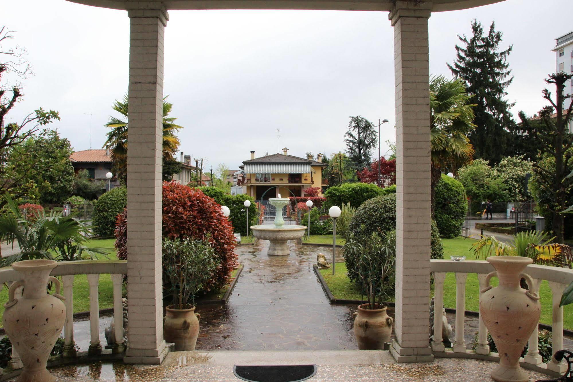 Park Hotel Villa Leon D'Oro Noventa di Piave Εξωτερικό φωτογραφία
