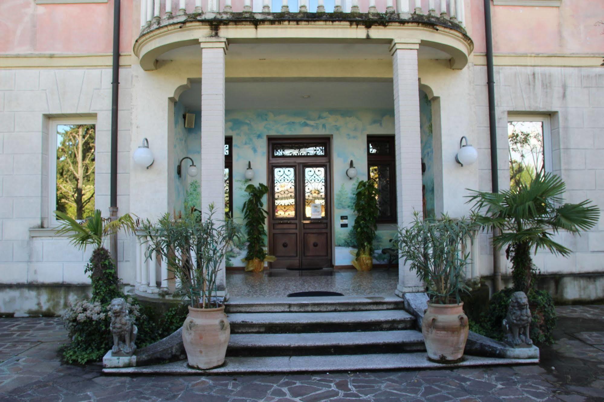 Park Hotel Villa Leon D'Oro Noventa di Piave Εξωτερικό φωτογραφία